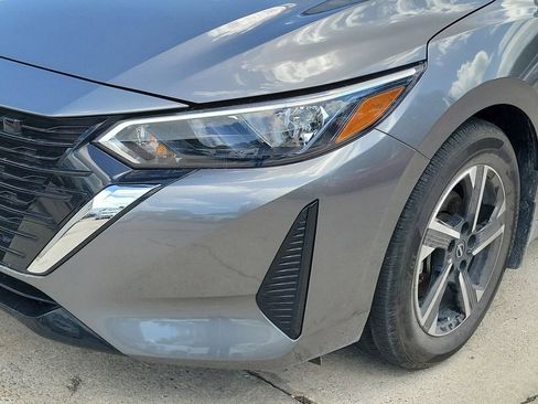 Used 2024 Nissan Sentra SV image 2