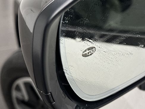 Used 2025 Subaru Forester Premium w/ Convenience Package #1 image 5