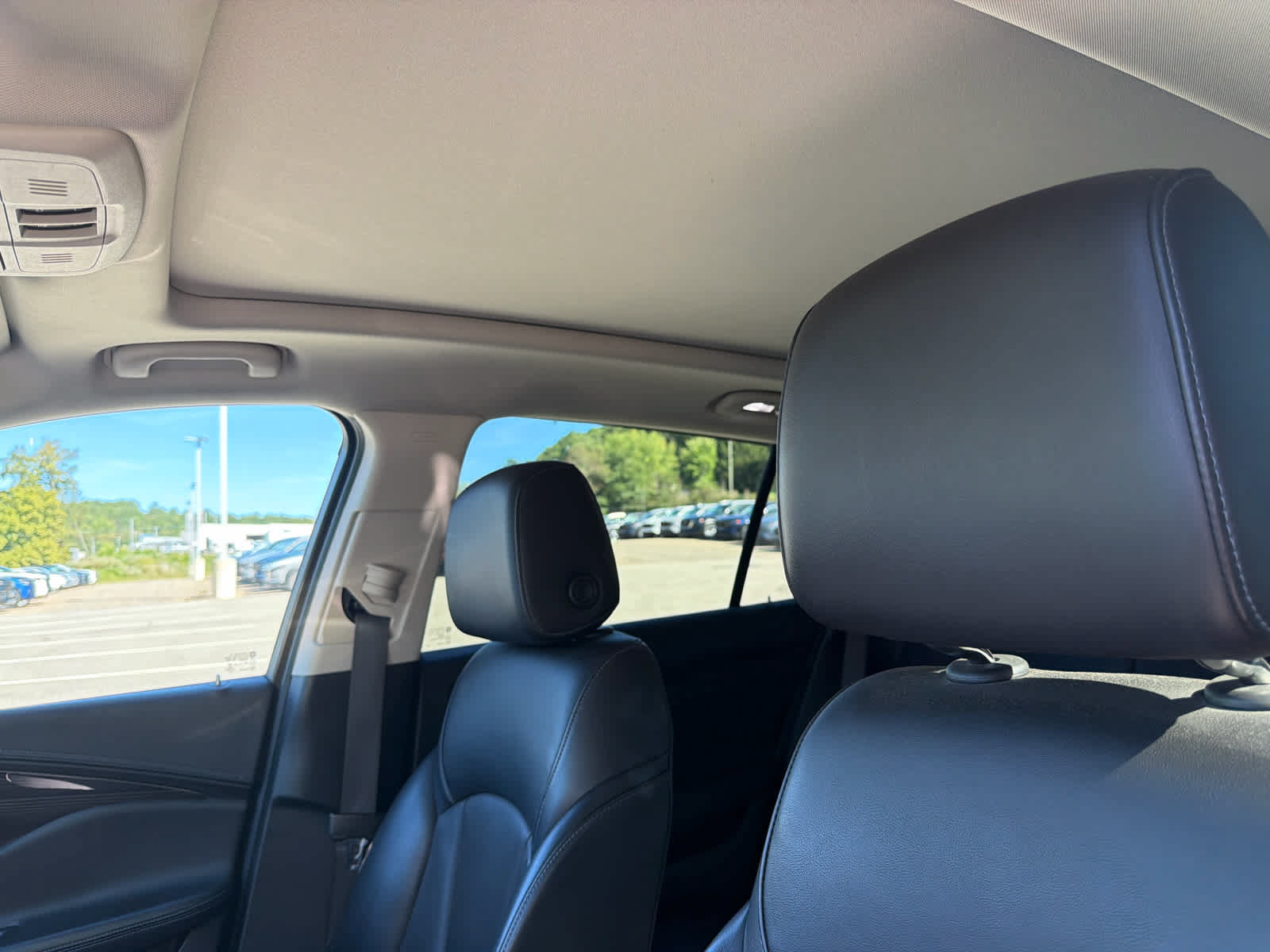 Used 2020 Buick Envision Essence w/ Experience Buick Package AWD/4WD image 6
