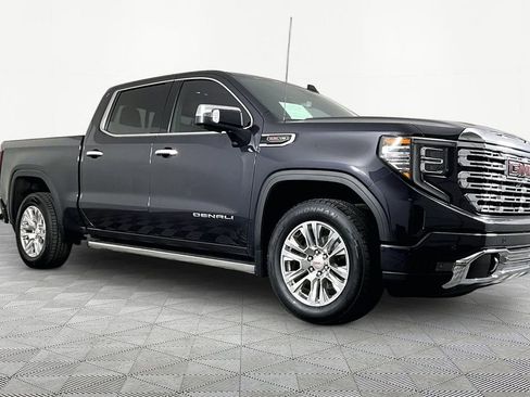 Certified 2023 GMC Sierra 1500 Denali w/ Technology Package AWD/4WD image 2