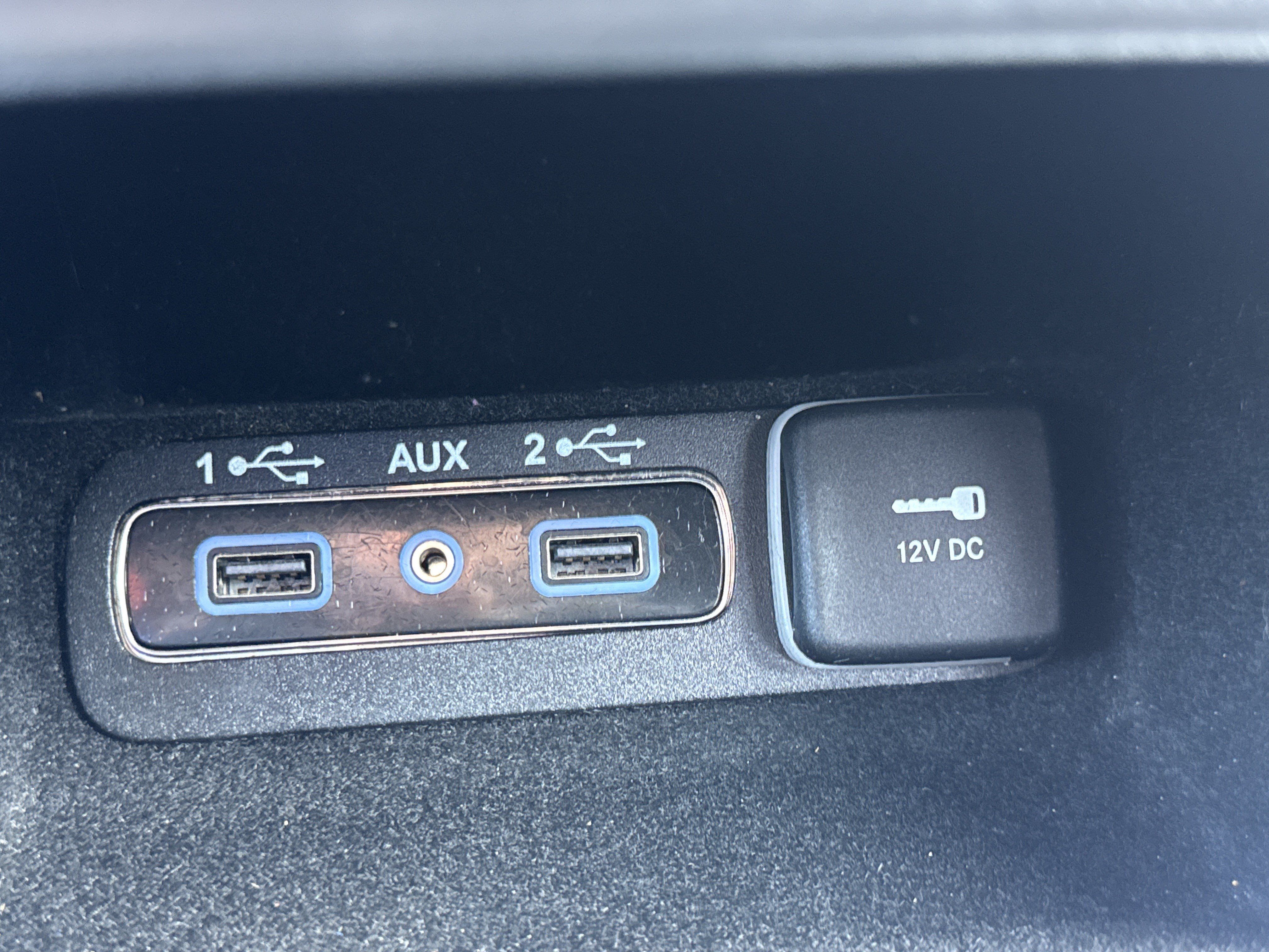 Used 2018 Jeep Grand Cherokee Altitude AWD/4WD image 25