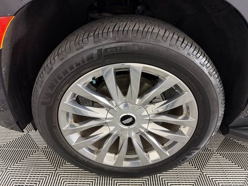 Used 2022 Cadillac Escalade ESV Premium Luxury w/ LPO, Floor Liner Package AWD/4WD image 11