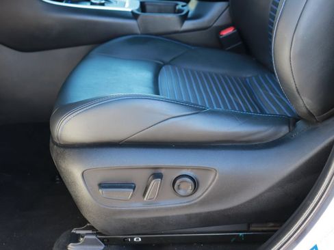 Used 2022 Toyota RAV4 XSE AWD/4WD image 11