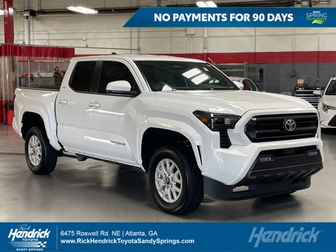 Used 2025 Toyota Tacoma SR5 AWD/4WD image 1