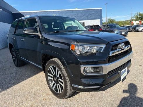 Used 2019 Toyota 4Runner Limited AWD/4WD image 7