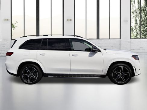 Used 2023 Mercedes-Benz GLS 450 4MATIC image 6