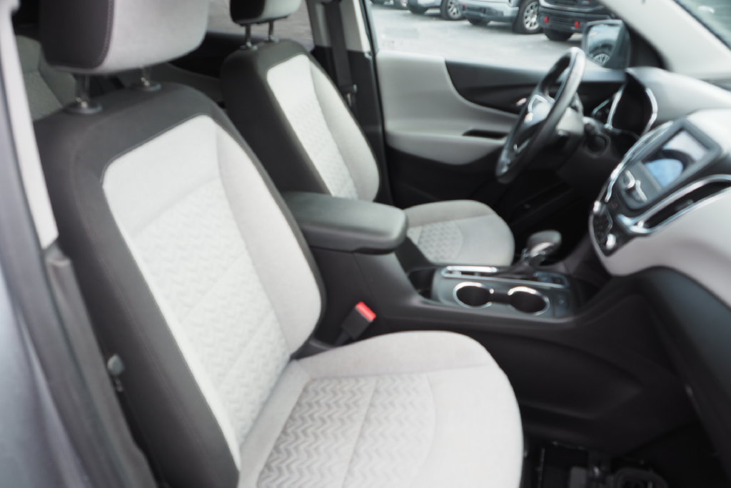 Used 2023 Chevrolet Equinox LT w/ Driver Convenience Package AWD/4WD image 19