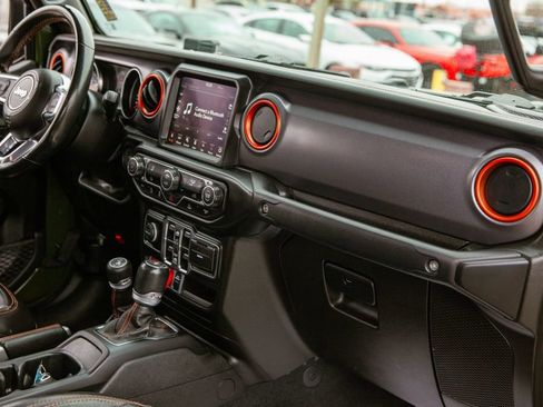 Used 2022 Jeep Gladiator Mojave w/ Trailer Tow Package image 11