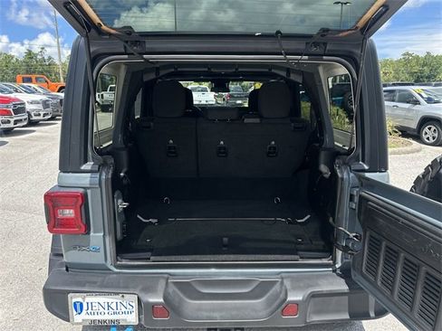 Used 2024 Jeep Wrangler Unlimited Rubicon 4xe image 8