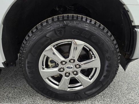 Used 2019 Ford F150 XLT w/ Equipment Group 302A Luxury AWD/4WD image 34