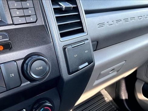 Used 2016 Chevrolet Silverado 2500 W/T RWD image 16