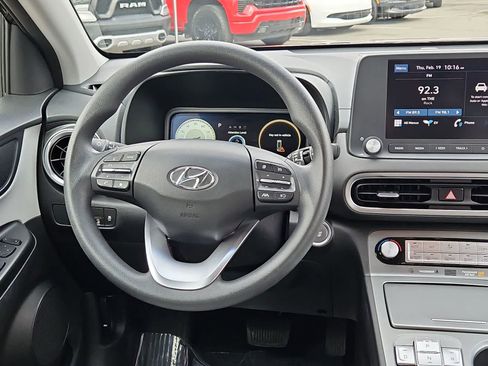 Used 2023 Hyundai Kona SE FWD image 23