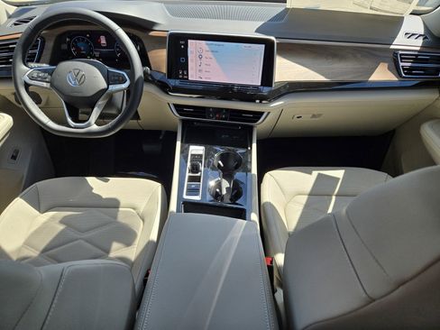 New 2026 Volkswagen Atlas SE image 9