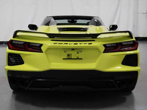 Used 2023 Chevrolet Corvette Stingray Premium Conv w/ Z51 Performance Package RWD image 7