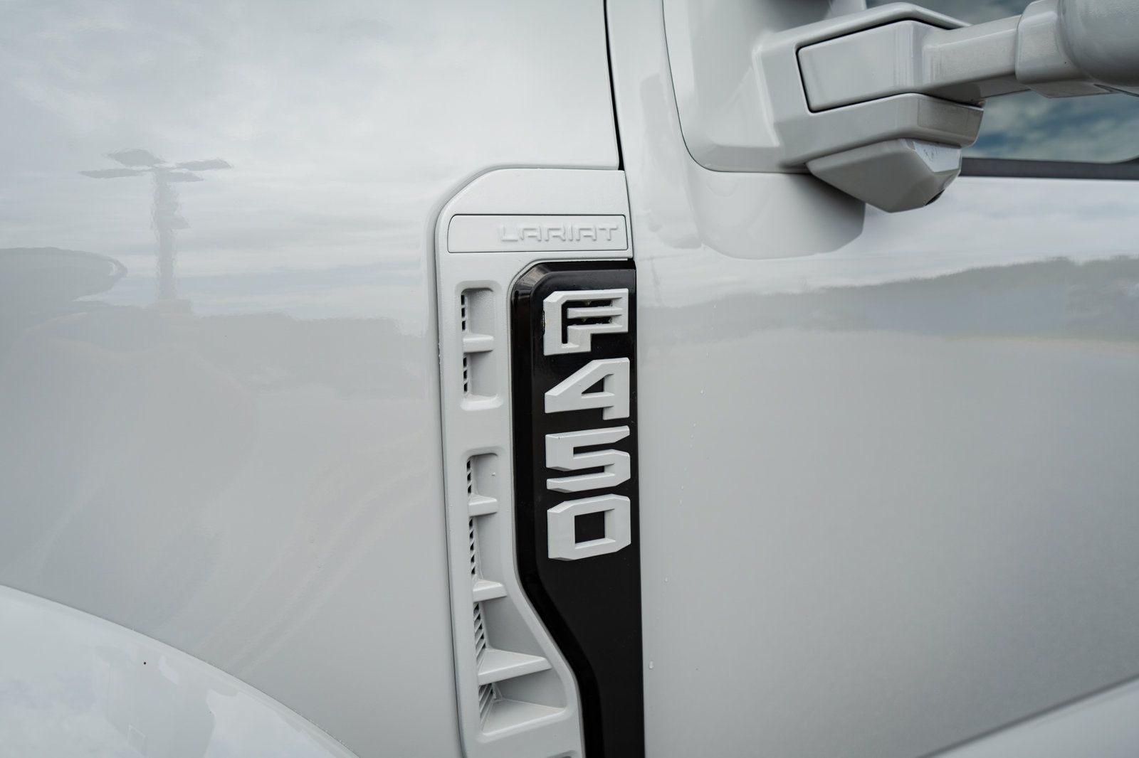 Used 2026 Ford F450 Lariat AWD/4WD image 13