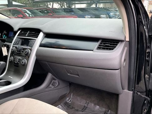 Used 2014 Ford Edge SE w/ Equipment Group 101A image 19