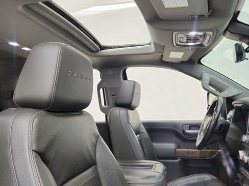Used 2020 GMC Sierra 3500 Denali w/ Denali Ultimate Package image 22