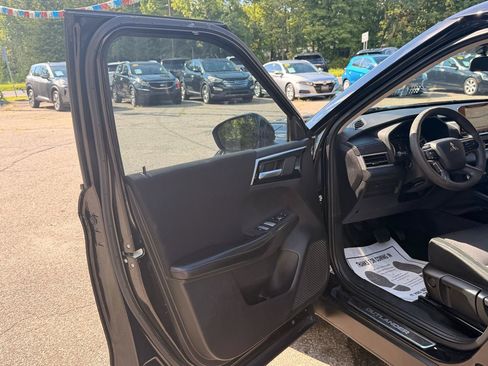 Used 2022 Mitsubishi Outlander ES AWD/4WD image 17