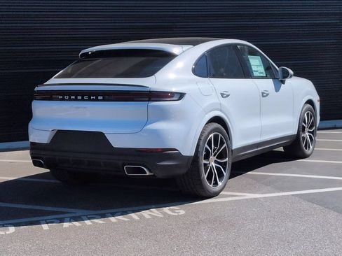 Certified 2026 Porsche Cayenne Coupe AWD/4WD image 7