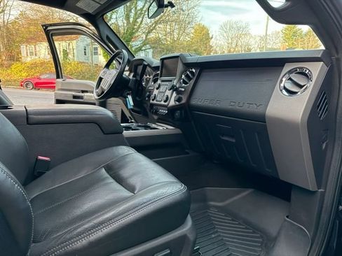 Used 2016 Ford F250 Lariat w/ Chrome Package image 20