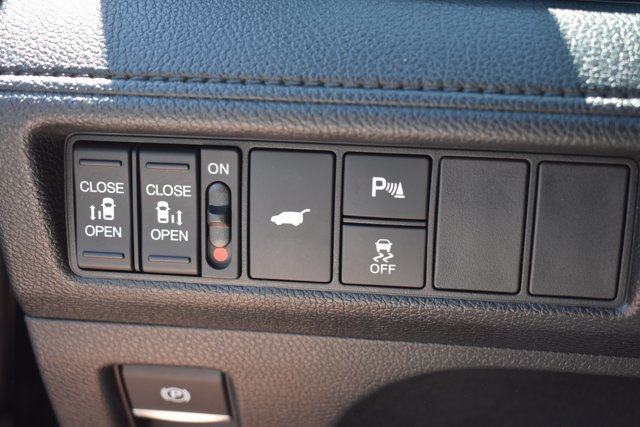 Used 2025 Honda Odyssey Elite image 31