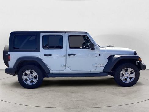 Used 2018 Jeep Wrangler Unlimited Sport S AWD/4WD image 6