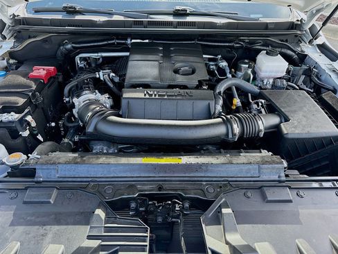 Used 2024 Nissan Frontier SV w/ SV Convenience Package RWD image 24