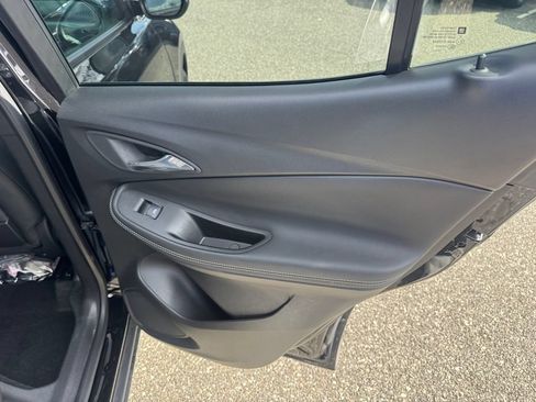 Used 2022 Buick Encore GX Preferred w/ Cold Weather Comfort Package FWD image 22