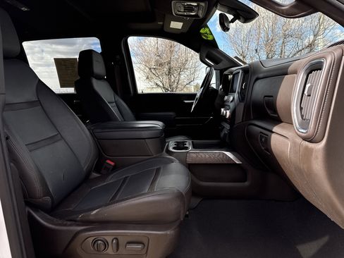 Used 2023 GMC Sierra 3500 Denali w/ Denali Ultimate Package image 21