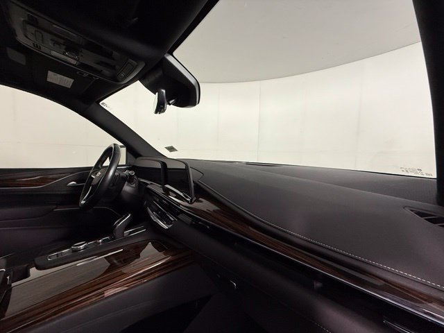 Certified 2024 Cadillac Escalade Premium Luxury AWD/4WD image 34