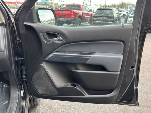 Used 2015 Chevrolet Colorado Z71 AWD/4WD image 29