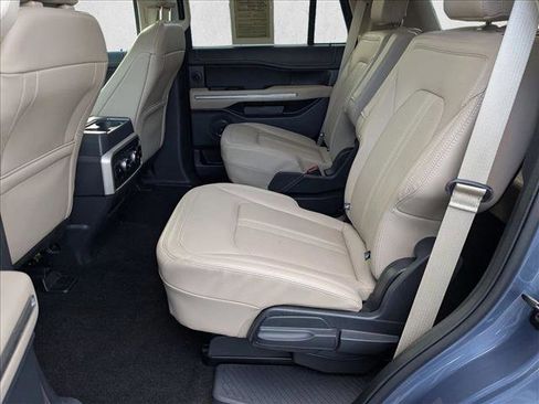 Used 2022 Ford Expedition Limited AWD/4WD image 17