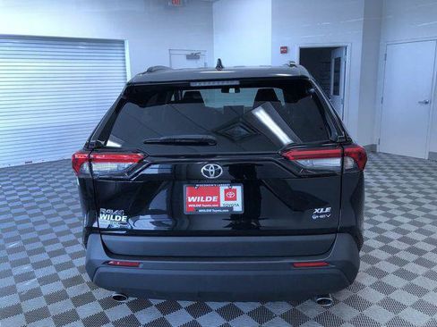 Certified 2025 Toyota RAV4 XLE AWD/4WD image 13