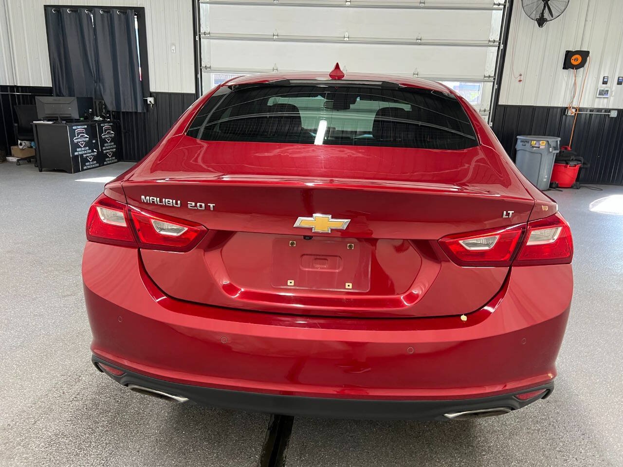 Used 2016 Chevrolet Malibu LT FWD image 5