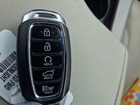 Used 2021 Hyundai Palisade Limited FWD image 15