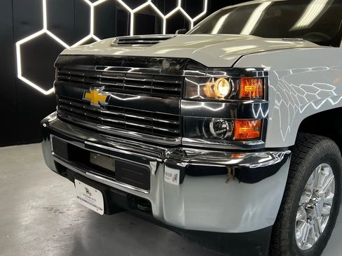 Used 2017 Chevrolet Silverado 3500 W/T w/ WT Fleet Convenience Package AWD/4WD image 11