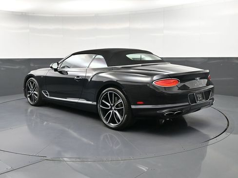 Certified 2023 Bentley Continental GT V8 AWD/4WD image 3