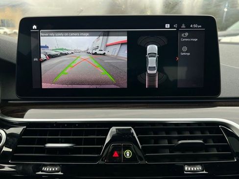 Used 2023 BMW 540i xDrive w/ Premium Package image 24