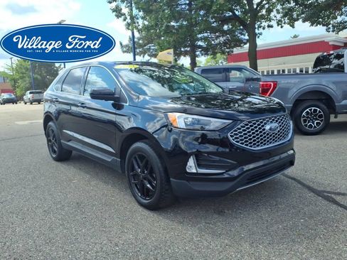 Certified 2024 Ford Edge SEL w/ Convenience Package AWD/4WD image 4