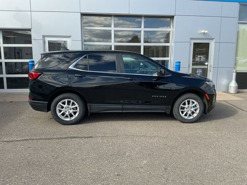 Used 2024 Chevrolet Equinox LT image 8