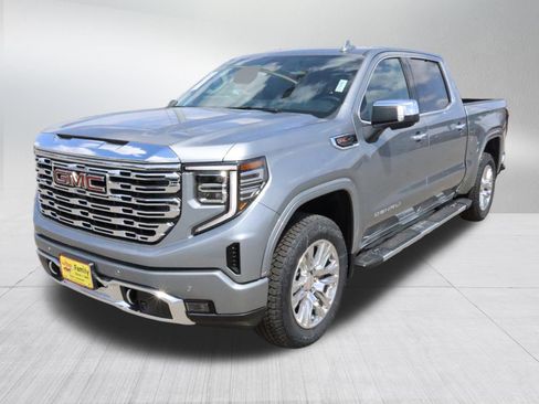 New 2026 GMC Sierra 1500 Denali w/ Technology Package AWD/4WD image 3