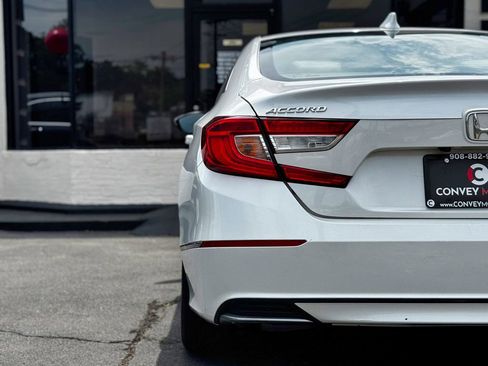 Used 2018 Honda Accord EX-L image 10