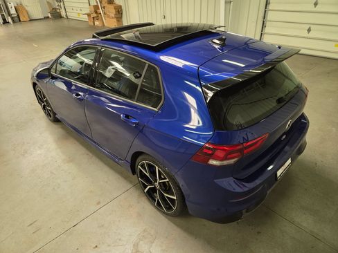 Used 2022 Volkswagen Golf R AWD/4WD image 5