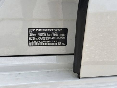 Certified 2025 BMW X5 xDrive40i AWD/4WD image 37