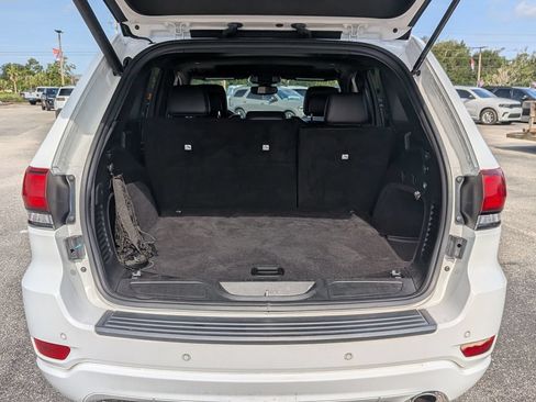 Used 2019 Jeep Grand Cherokee Altitude AWD/4WD image 30