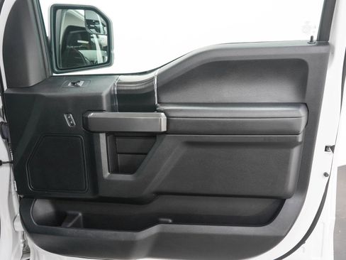 Used 2018 Ford F150 XLT w/ Equipment Group 302A Luxury AWD/4WD image 12