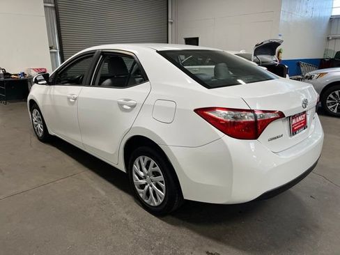 Used 2016 Toyota Corolla LE FWD image 5