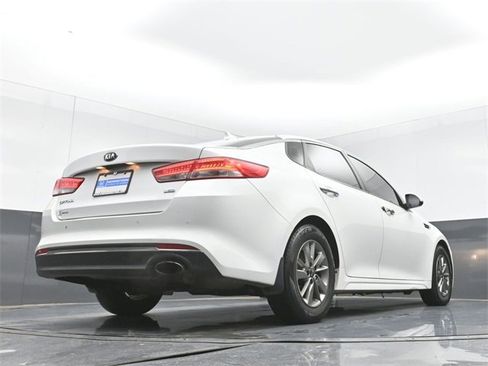 Used 2016 Kia Optima LX w/ Technology Package image 48