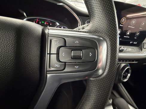 Used 2024 Chevrolet Blazer LT w/ Convenience Package FWD image 18