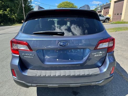 Used 2015 Subaru Outback 2.5i Premium image 6